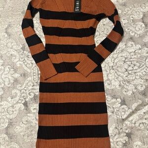 Timing Rust and Black Ribbed Sweater
